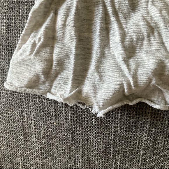 DIVIDED H&M Distressed Baseball Tee (M) - Picture 5 of 5